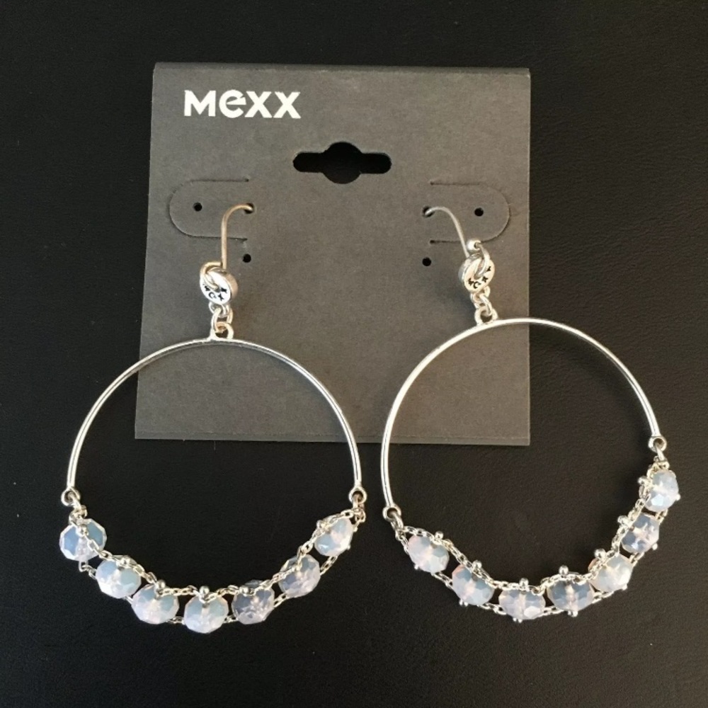 Delicate bead hoop earrings New Rare silver tone